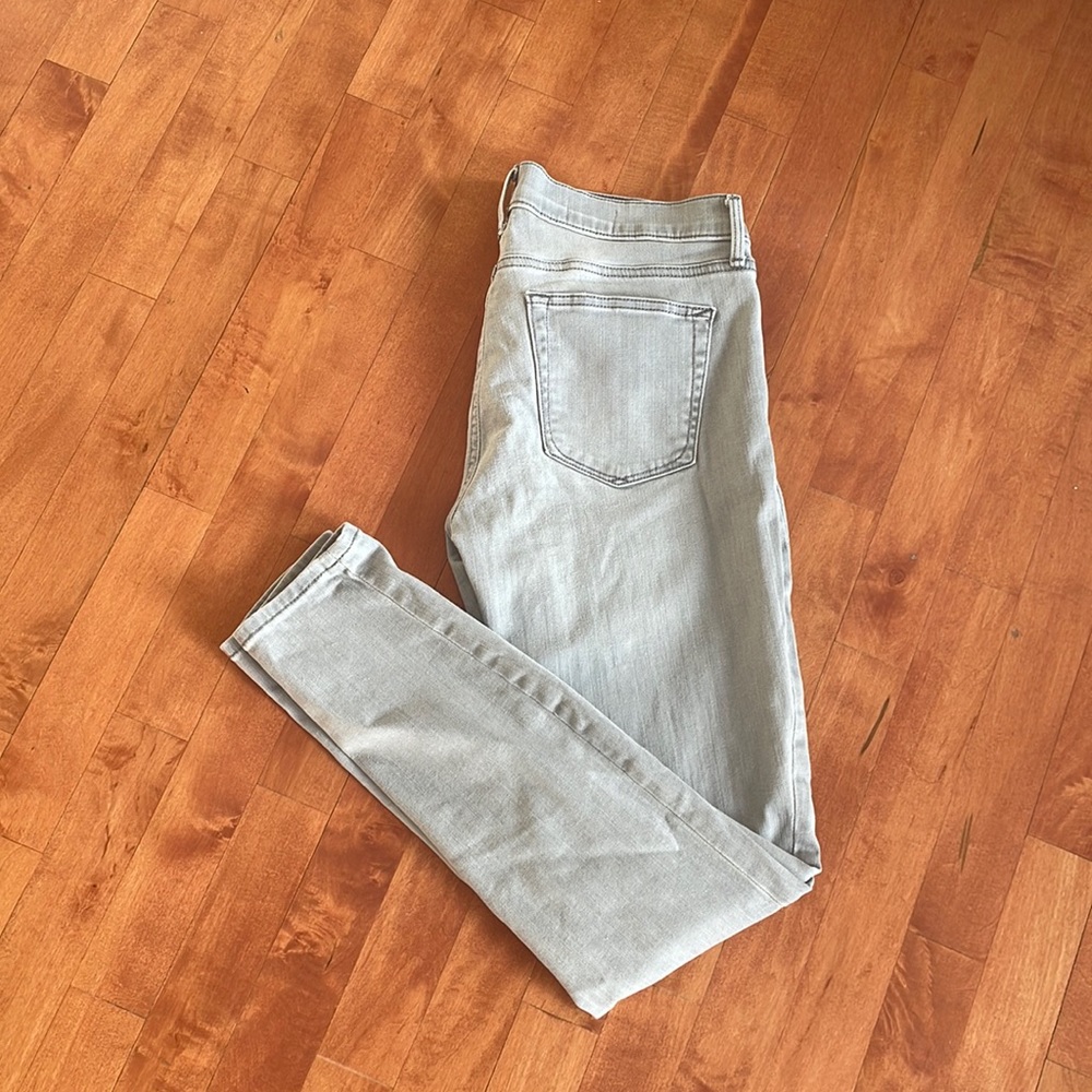Grey Gap Legging Jean. 28r
